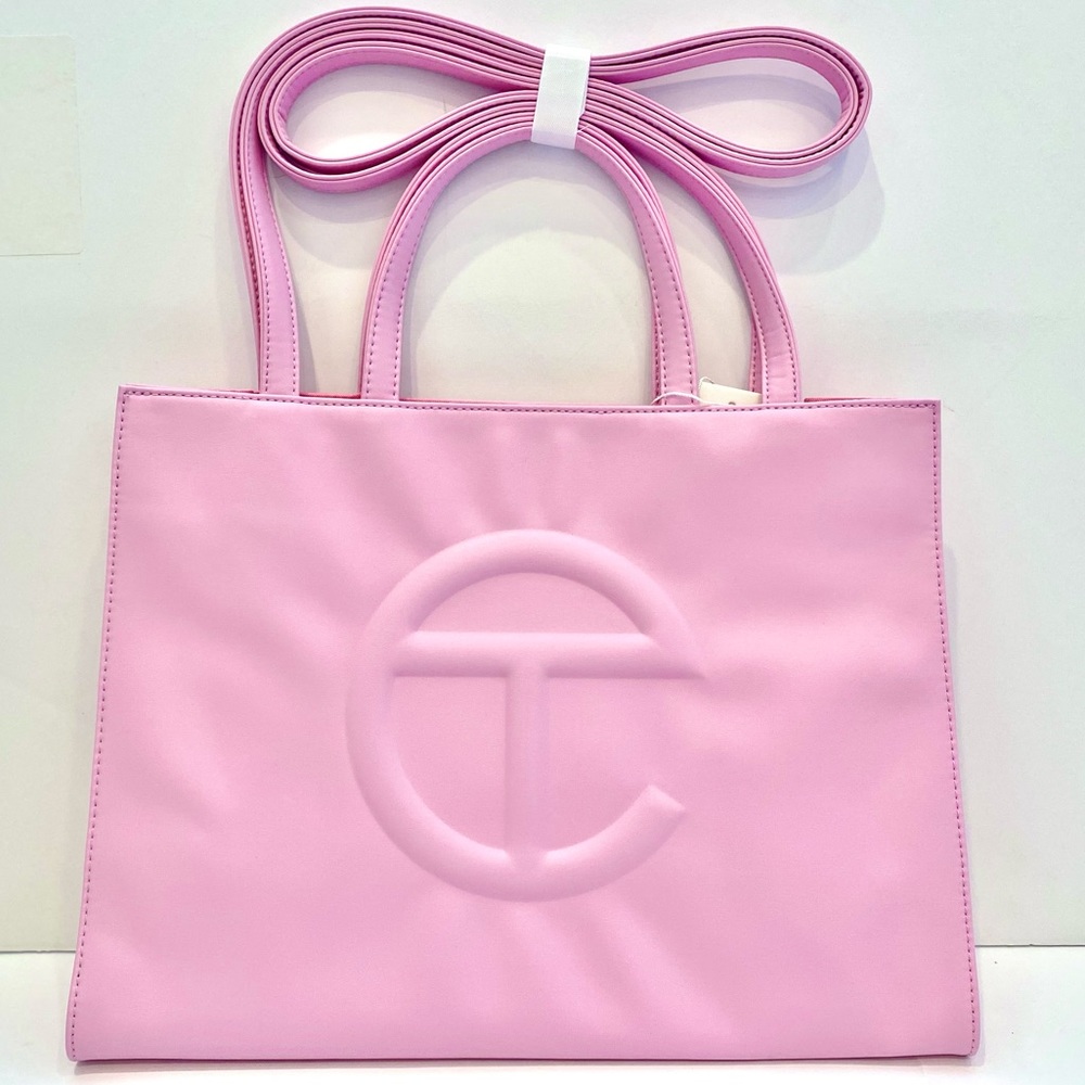 Telfar Handbag Bubblegum Medium Brand new with dust bag